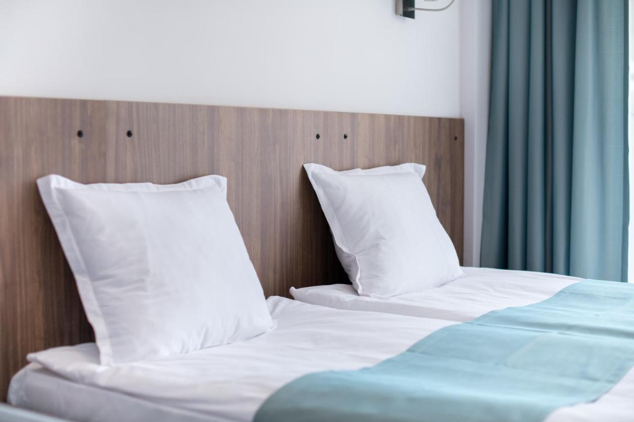 Cinema Hotel 普里莫尔斯科 外观 照片